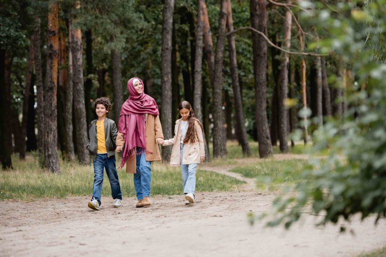 30 fun nature walking games for kids (and adults!)